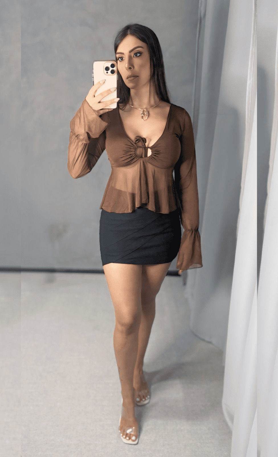 Bata Leila Acompanha bojo