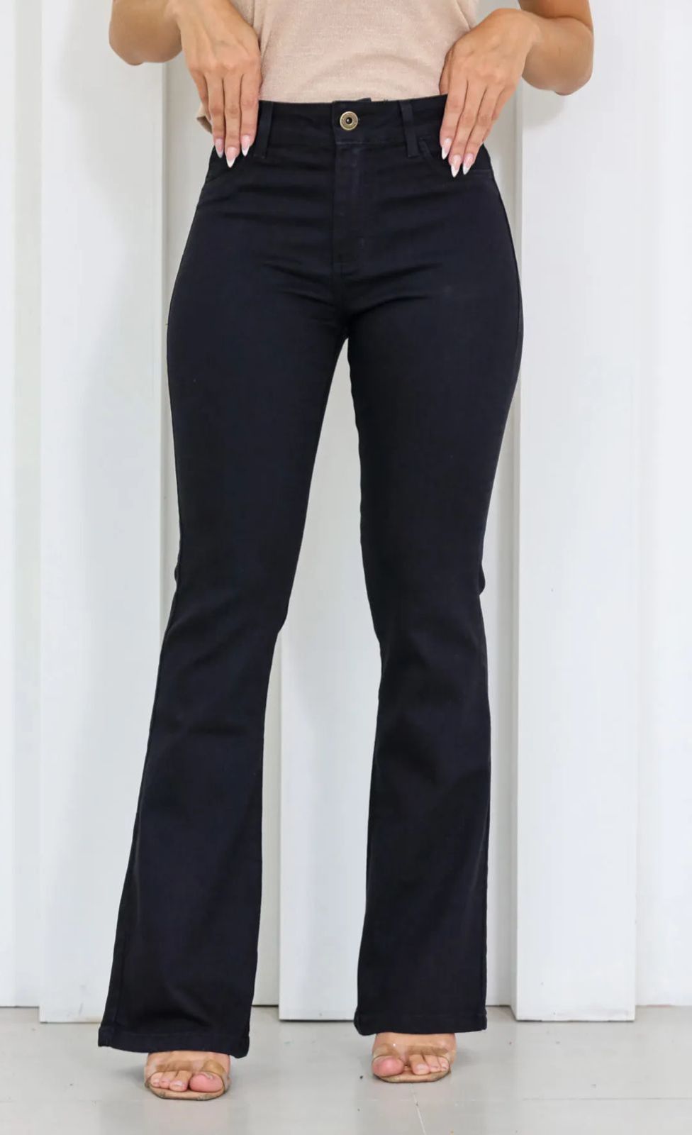 Calça flare jeans